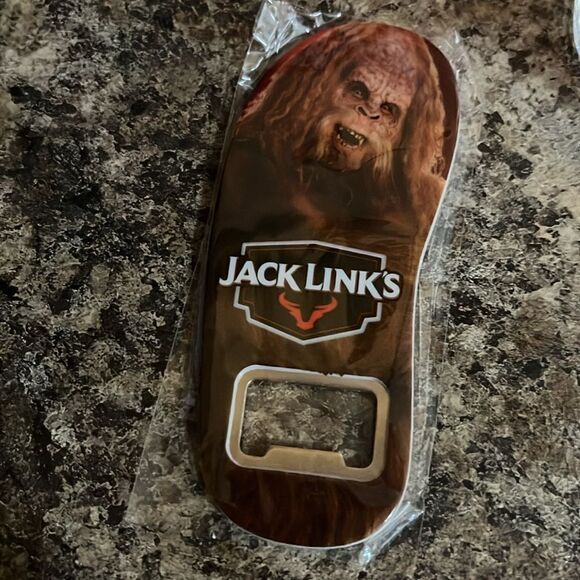 JACK LINKS SASQUATCH NEW GLASS STEIN AND BOTTLE OPENER - Picture 4 of 5